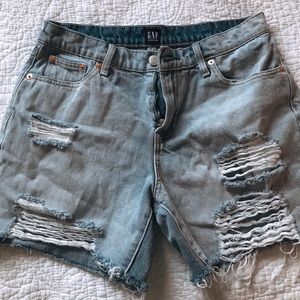 GAP shorts